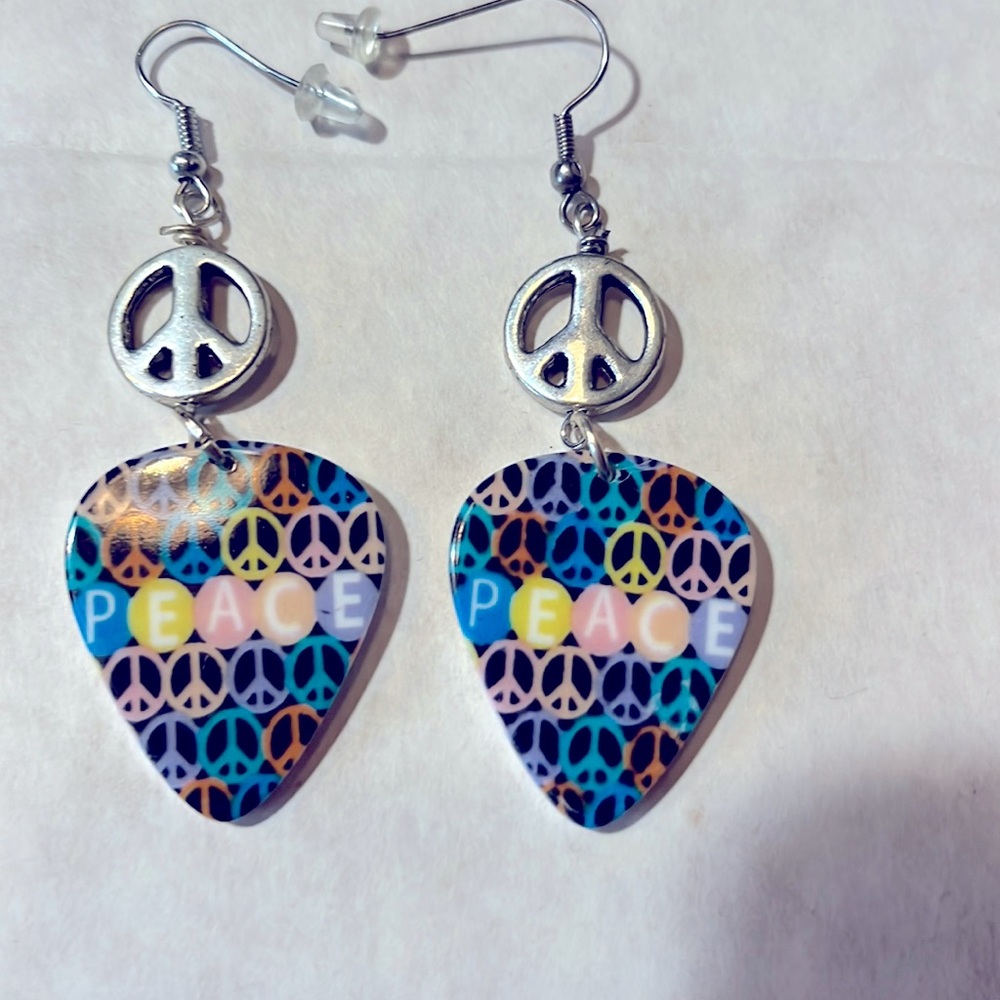 NWOT Guitar Pick Peace Sign Multi- Colored Dangle Earrings